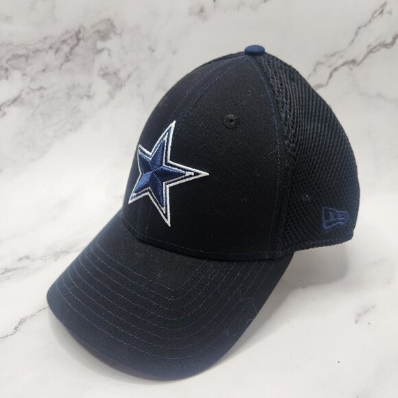 New Era Dallas Cowboys 39Thirty Black Fitted Baseball Hat Cap *With Sticker* M-L - Picture 1 of 9